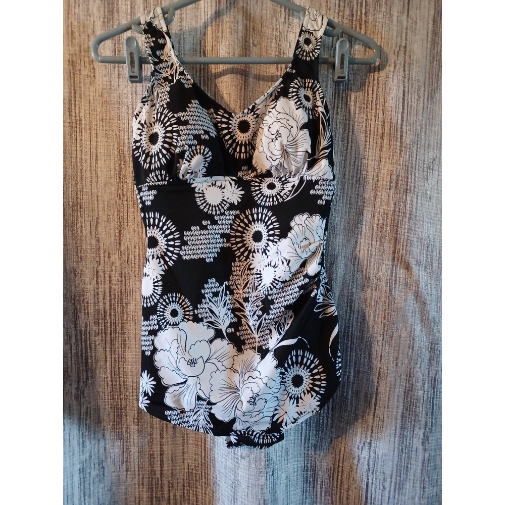 Upstream Black and White 1 piece swimsuit  with Tummy Panel. Sz. 8